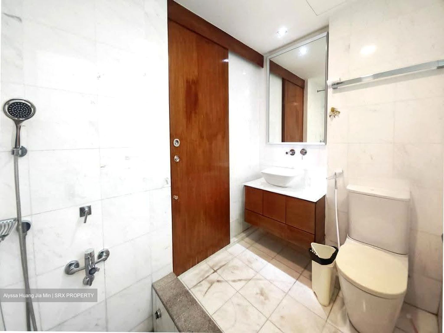 The Lakeshore (D22), Condominium #627420591